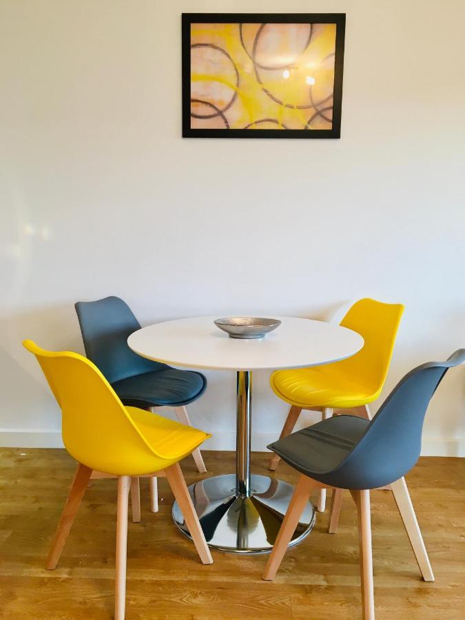Apartment Cloud9sa At Woking